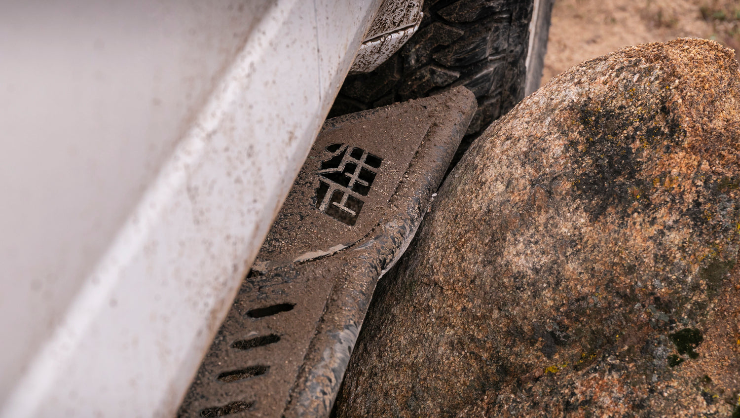 Overland Rock Sliders 6th Gen 4Runner W/ Kickout (2025+)