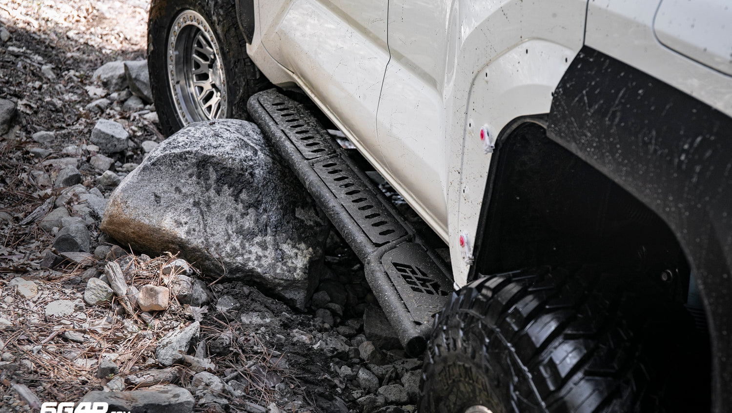 Overland Rock Sliders 6th Gen 4Runner W/ Kickout (2025+)