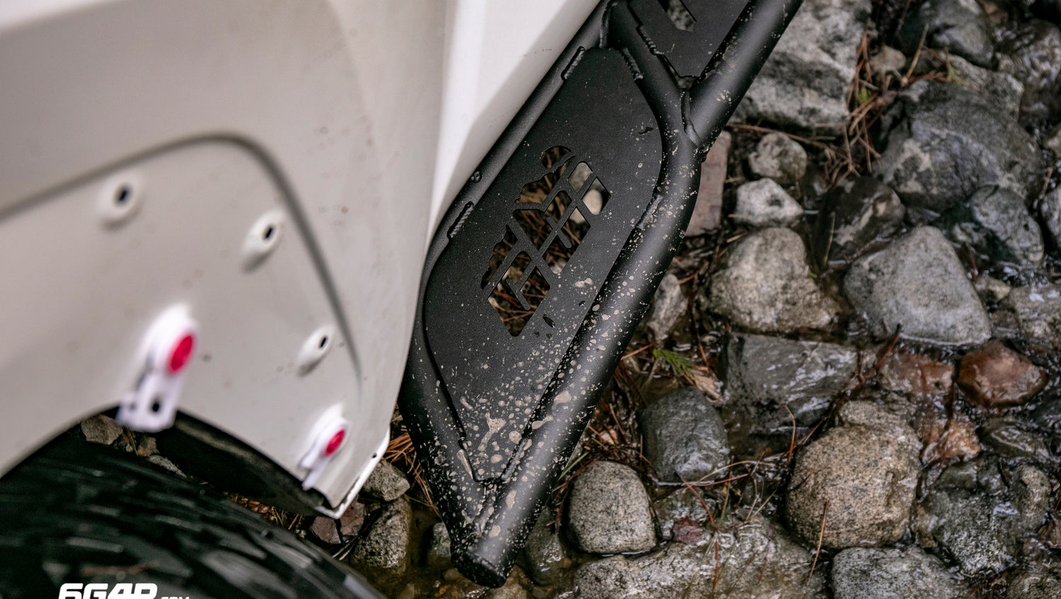 Overland Rock Sliders 6th Gen 4Runner W/ Kickout (2025+)
