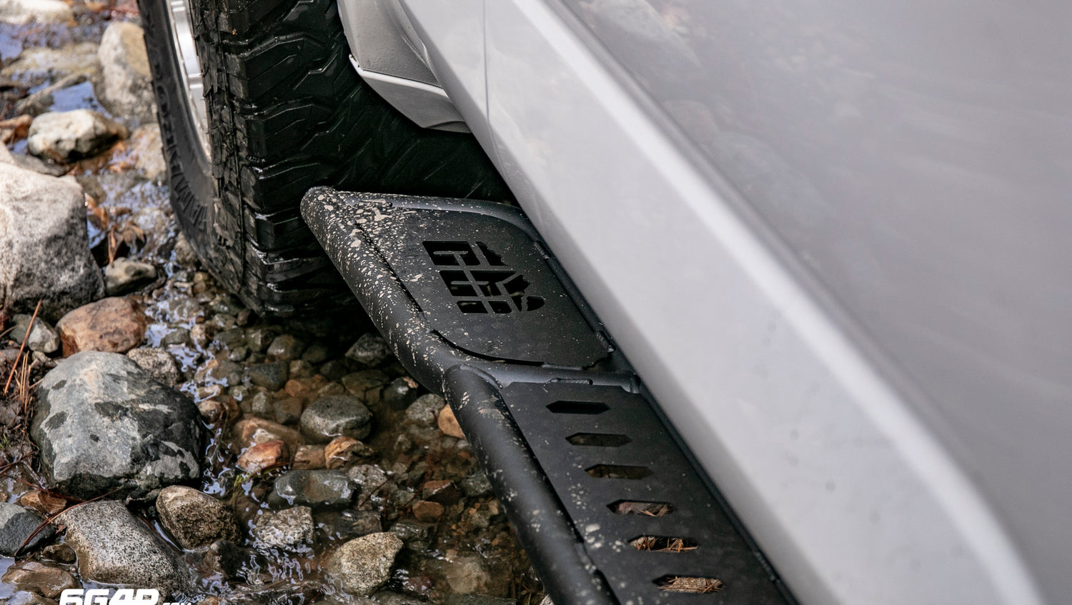 Overland Rock Sliders 6th Gen 4Runner W/ Kickout (2025+)