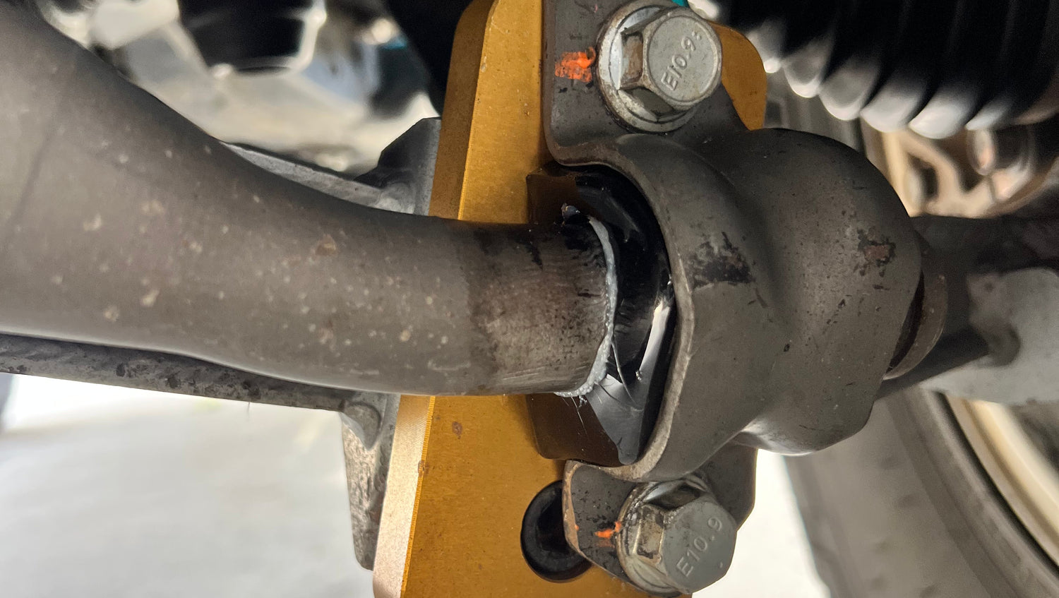 Front KDSS sway bar outer bushing