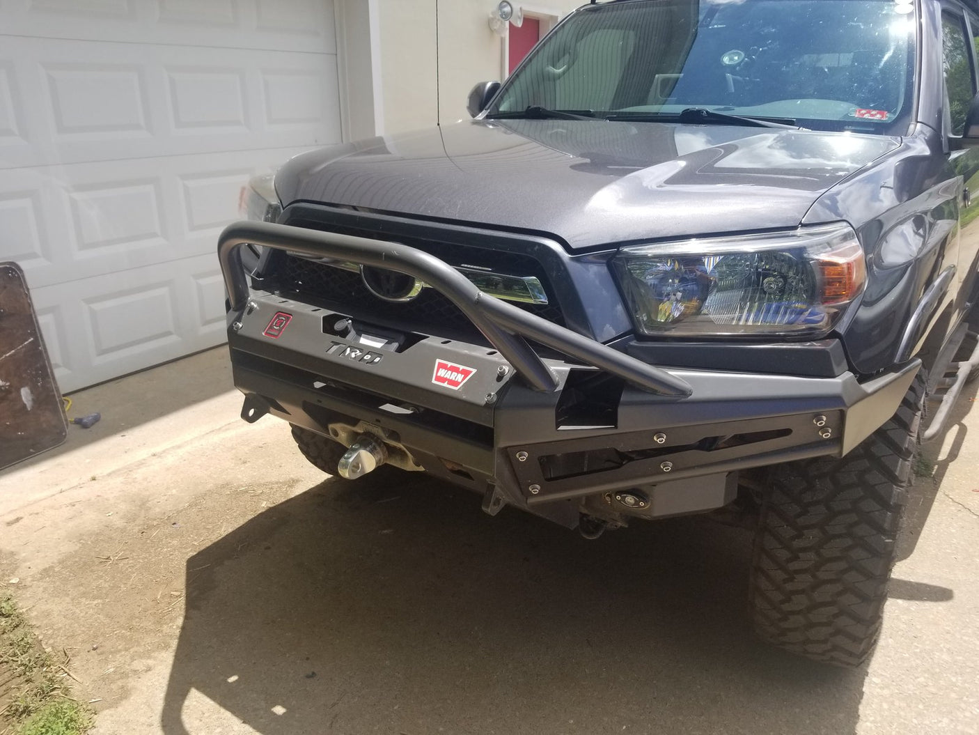 Proline 4wd Equipment R1 front bumper 10+