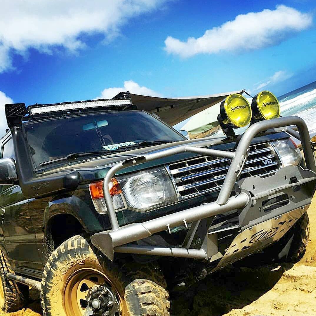 BT4X4 Mitsubishi Montero 2nd Gen rally front bumper