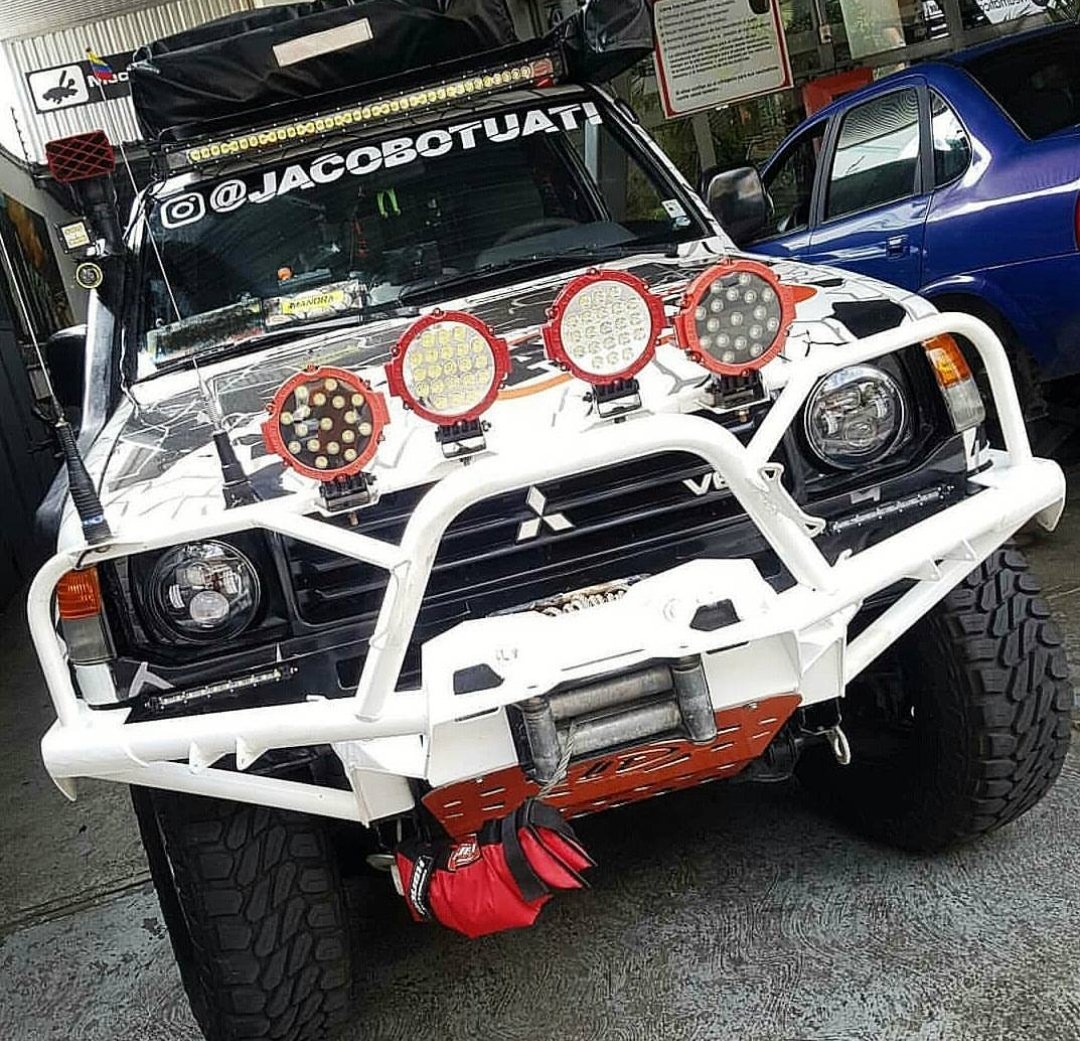 BT4X4 Mitsubishi Montero 2nd Gen rally front bumper