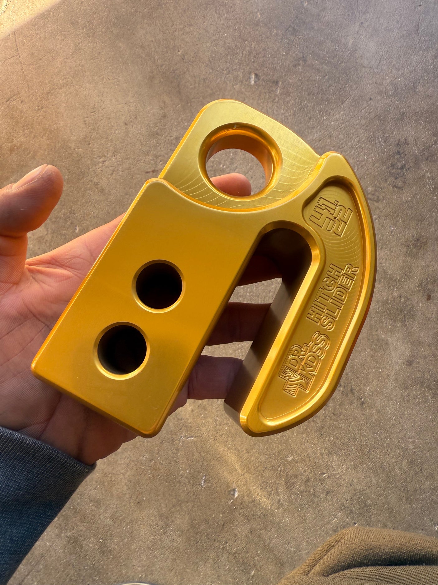 Dr. KDSS x 41.22 Hitch Slider – 2" Recovery Point & Hitch Protection