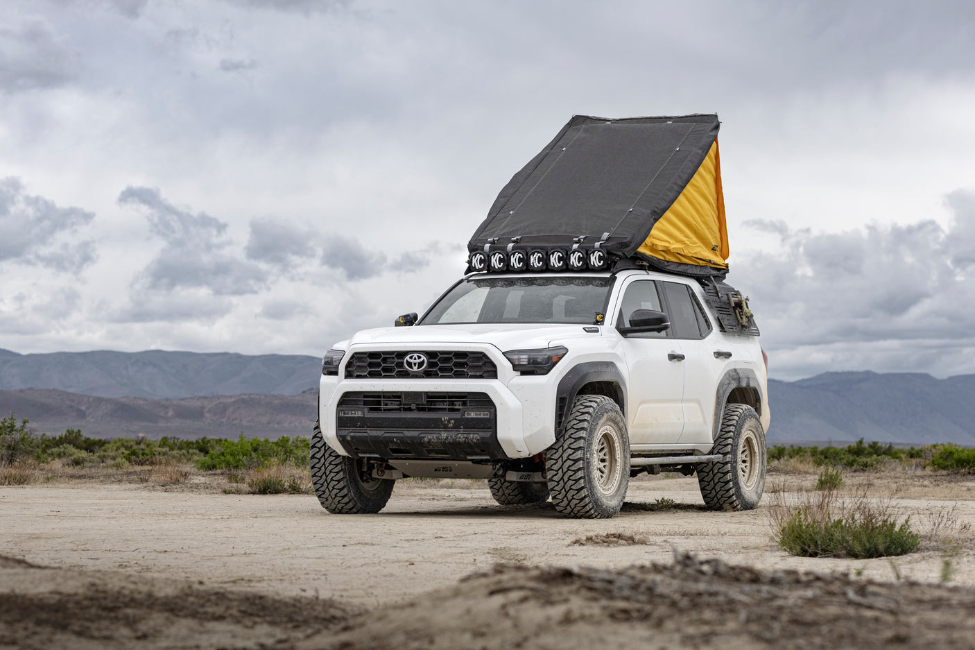 Overland Rock Sliders 6th Gen 4Runner W/ Kickout (2025+)
