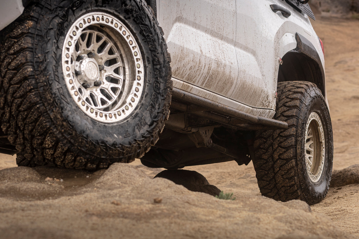 Overland Rock Sliders 6th Gen 4Runner W/ Kickout (2025+)