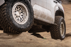 Overland Rock Sliders 6th Gen 4Runner W/ Kickout (2025+)