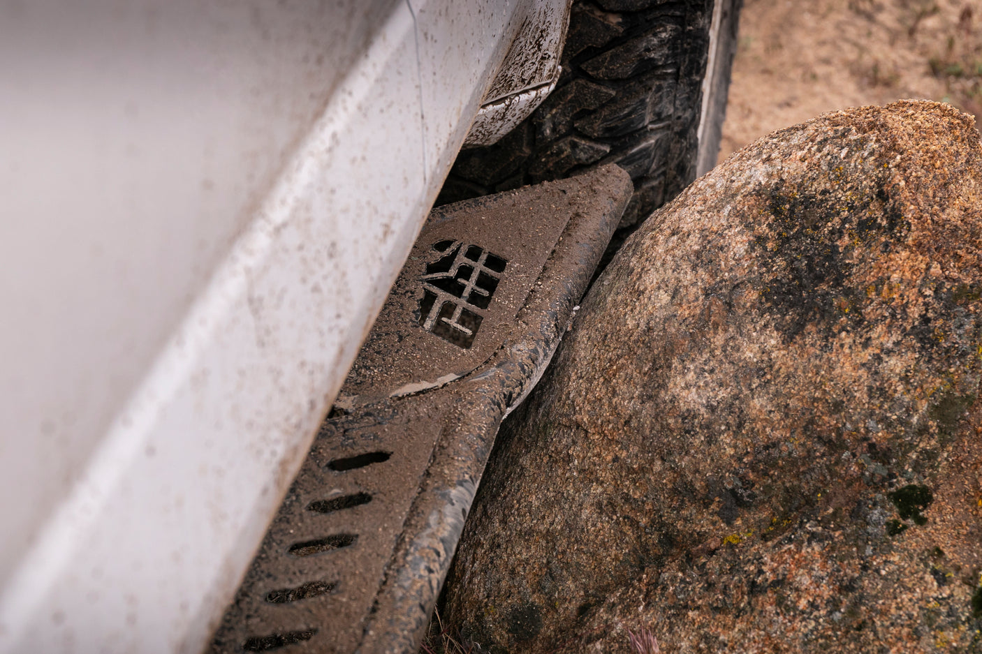 Overland Rock Sliders 6th Gen 4Runner W/ Kickout (2025+)