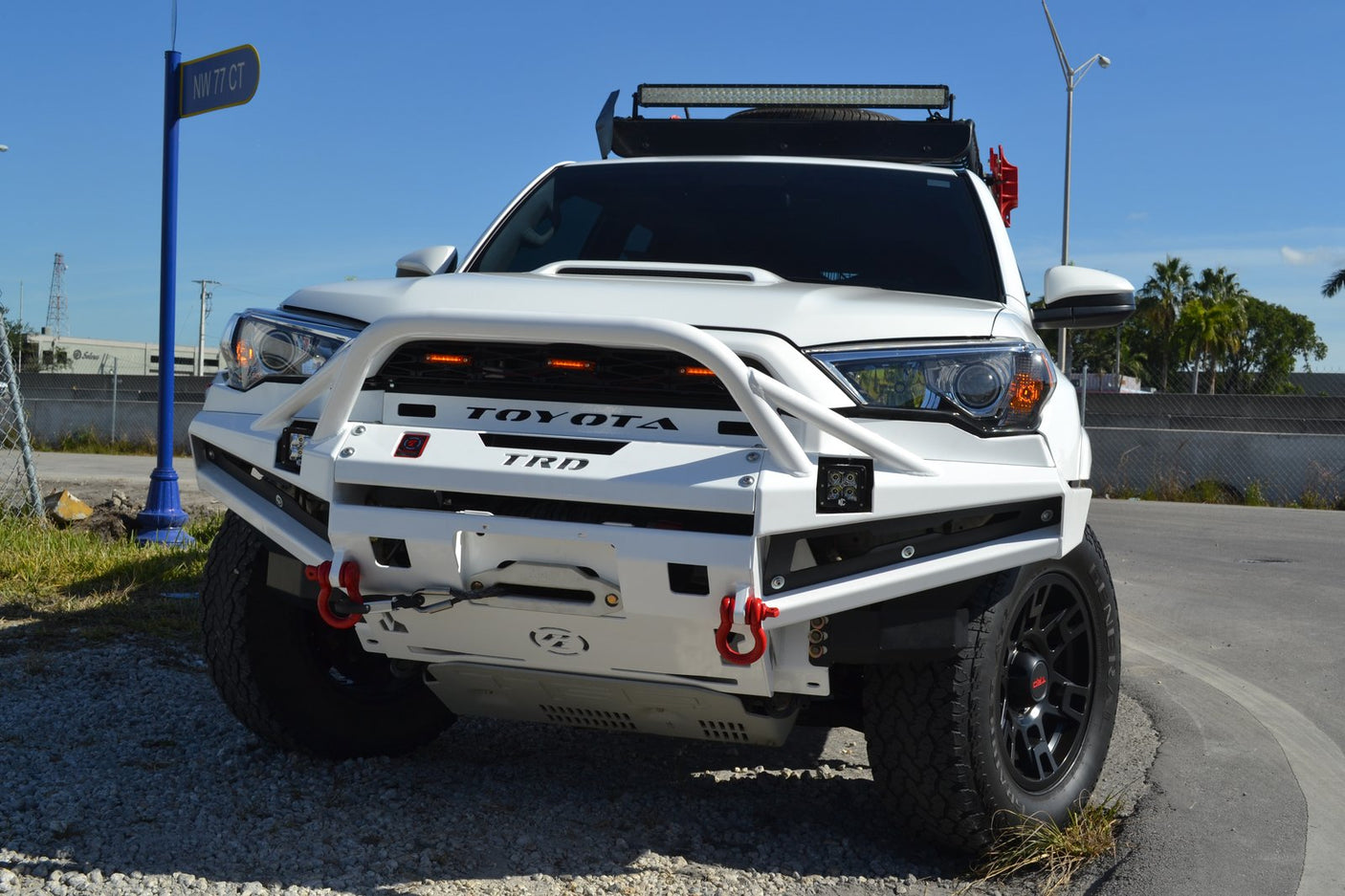Proline 4wd Equipment R1 front bumper 10+