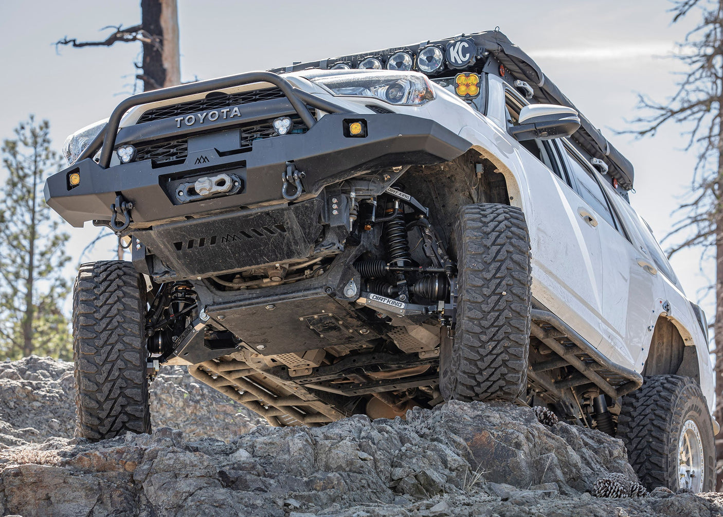 Toyota 4Runner 5th Gen (2010-2024) Hi-Lite Overland Front Bumper [PreRunner Bull Bar]
