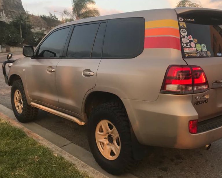 BT4X4 Toyota Land Cruiser 200 series Rock sliders