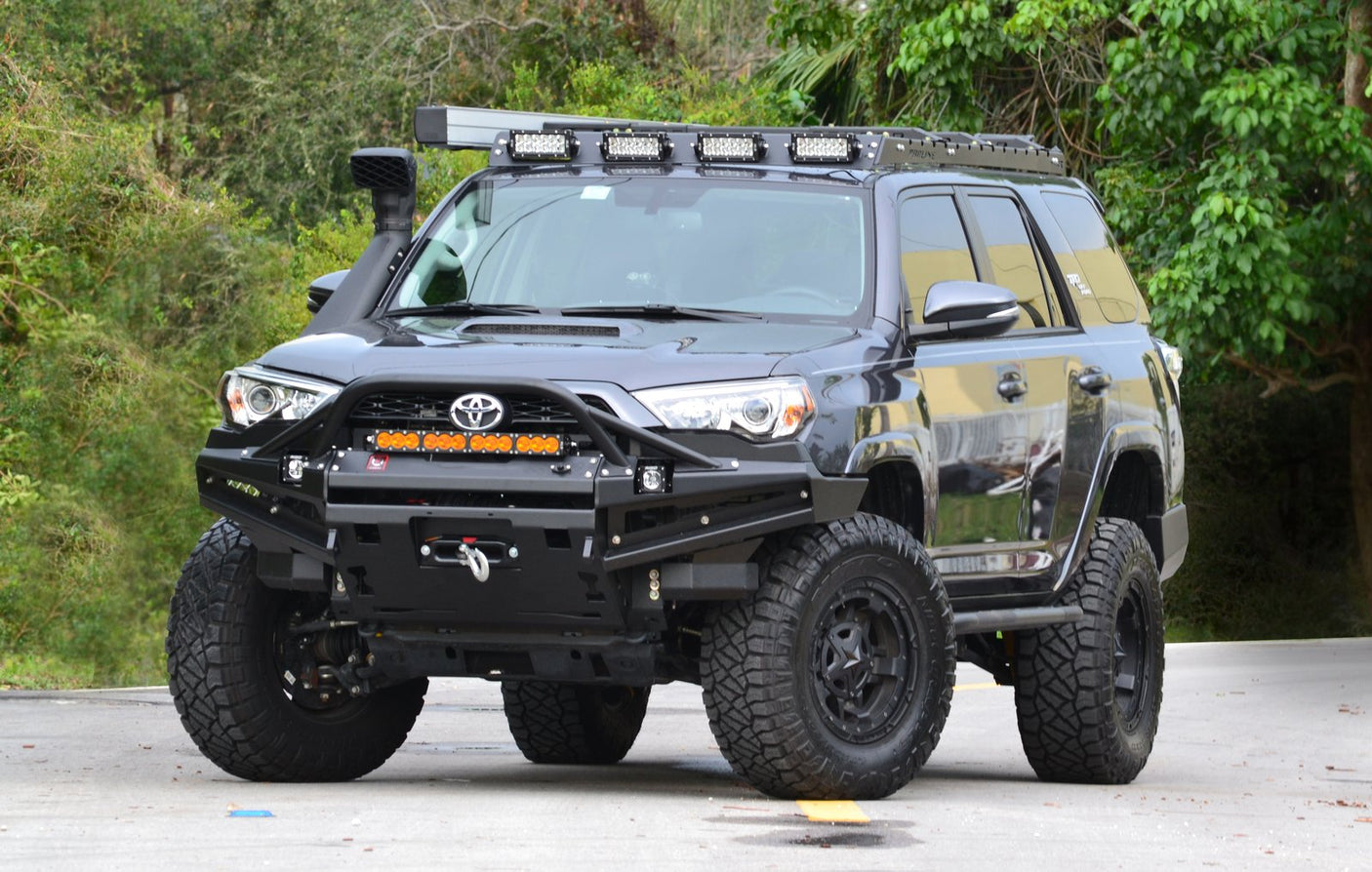 Proline 4wd Equipment R1 front bumper 10+